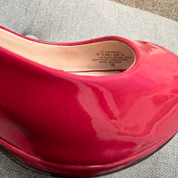 Hot pink 👠 Vince Camuto peep toe 6.5 - Picture 2 of 5